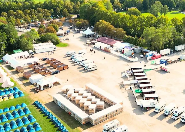 Oktoberfest Wiesn Camp *